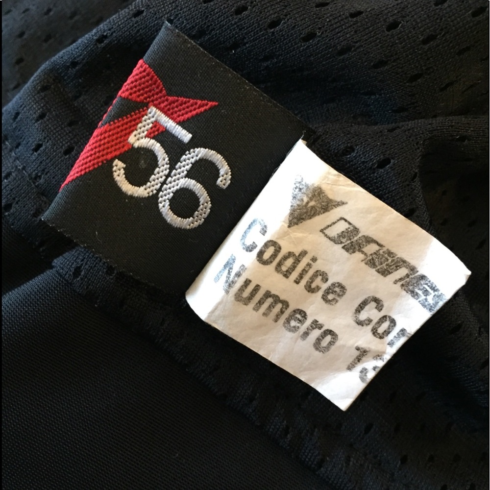 SOLD Men’s Dainese Leather Motorcycle Jacket - Picture 8 of 8